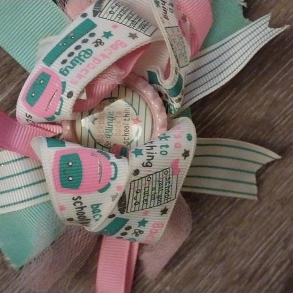 🍒Girls Bow Bundle 🍒 - Picture 8 of 8